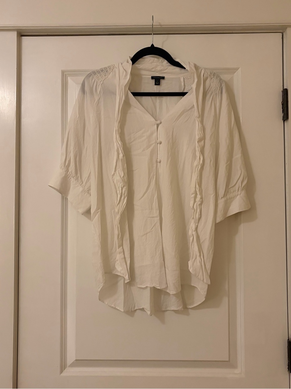 Ann Taylor Lightweight Ivory Peasant Blouse